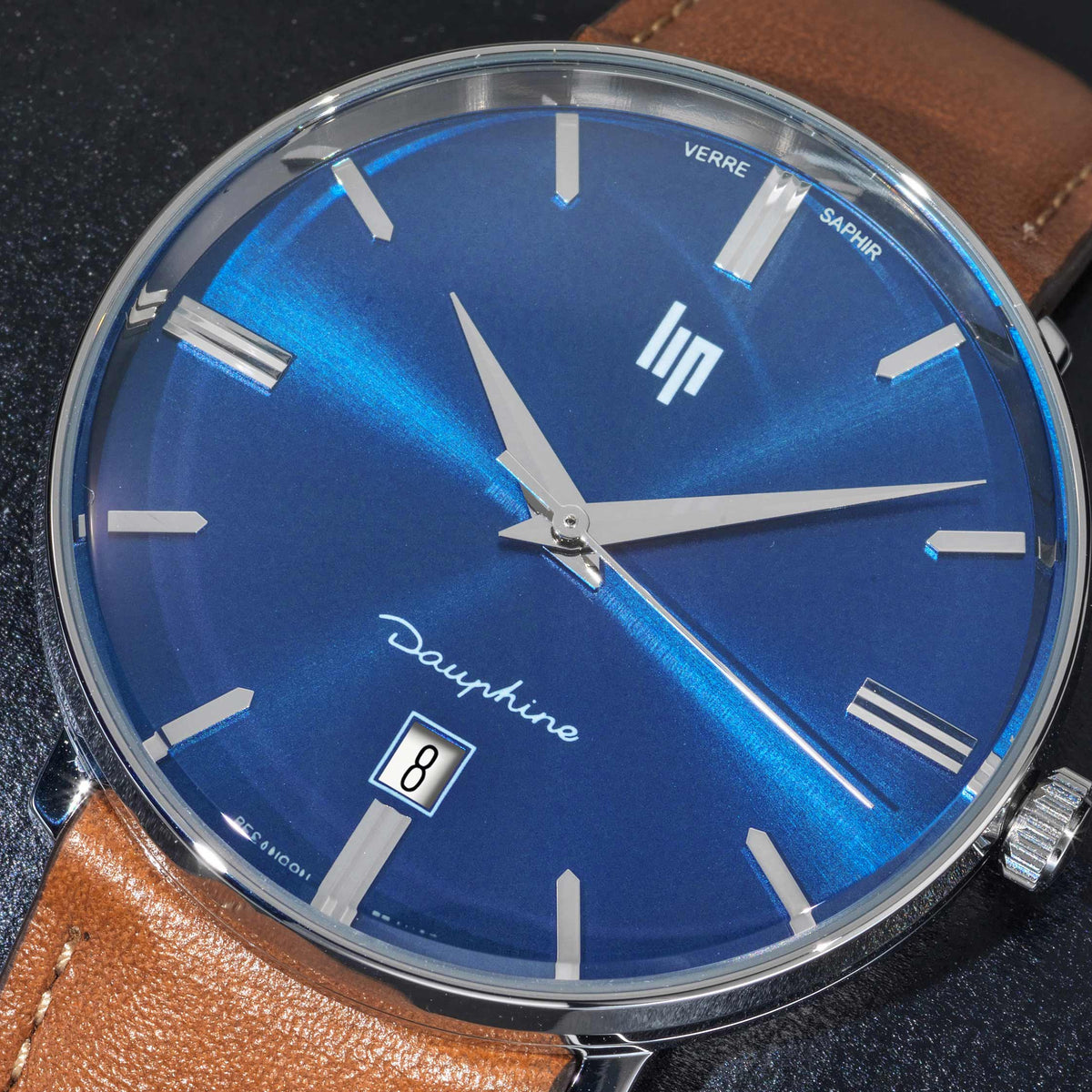 Montre Lip Dauphine quartz cadran argenté 29 mm 671476 Montre Lip Dauphine quartz cadran argenté 29 mm 671476